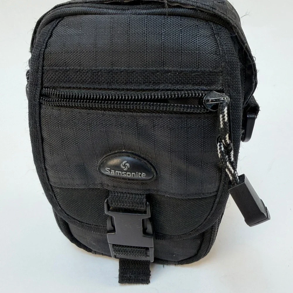 Samsonite Camera Bag Small 6x4in Black‎ with Belt Loop